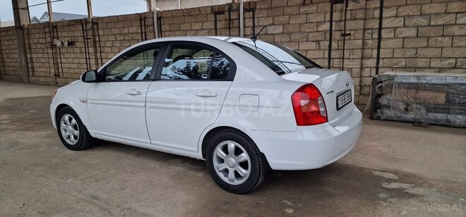 Hyundai Accent 2009, 272,000 km - 1.6 л - Şirvan