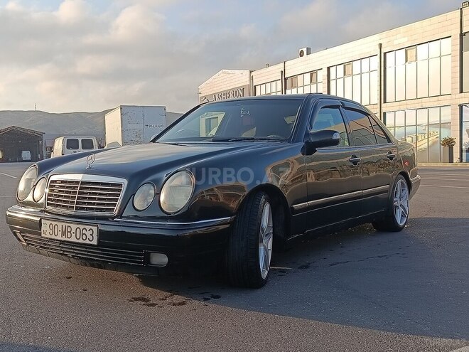 Mercedes E 320 4MATIC 1999, 222,000 km - 3.2 l - Bakı
