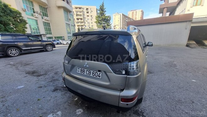 Mitsubishi Outlander 2008, 258,000 km - 2.4 л - Bakı