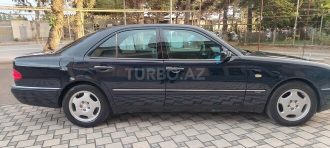 Mercedes E 240 1998, 328,710 km - 2.4 л - Bakı