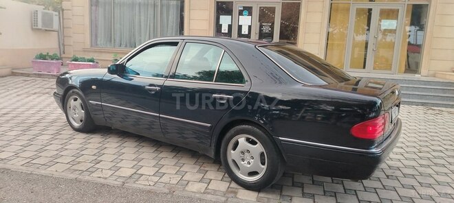 Mercedes E 240 1998, 328,710 km - 2.4 л - Bakı