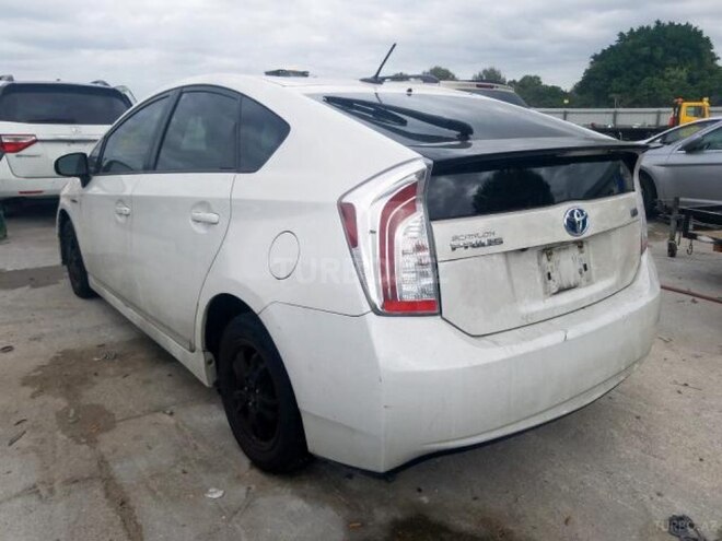Toyota Prius 2013, 300,000 km - 1.8 l - Bakı