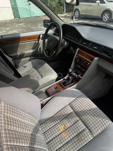 Mercedes 230 E 1991, 161,000 km - 2.3 l - Bakı