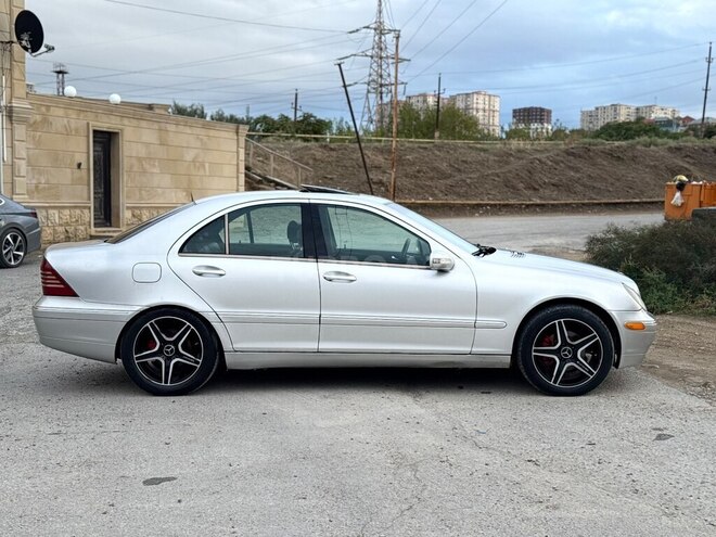 Mercedes C 240 2002, 300,000 km - 2.6 l - Bakı
