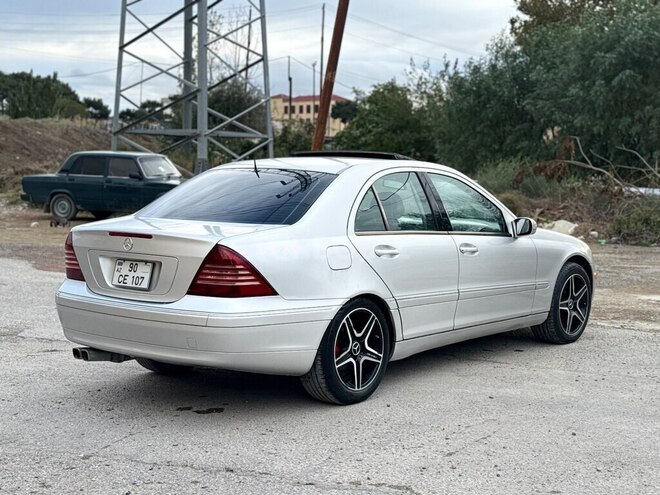 Mercedes C 240 2002, 300,000 km - 2.6 l - Bakı