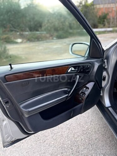 Mercedes C 240 2002, 300,000 km - 2.6 l - Bakı