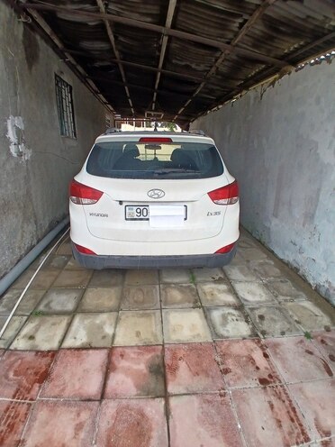 Hyundai ix35 2011, 122,000 km - 2.0 л - Bakı