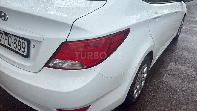 Hyundai Accent 2015, 170,590 km - 1.6 l - Quba