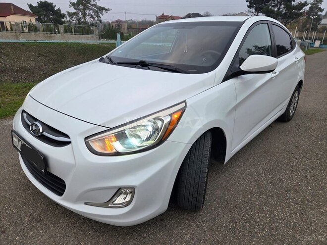 Hyundai Accent 2015, 170,590 km - 1.6 l - Quba
