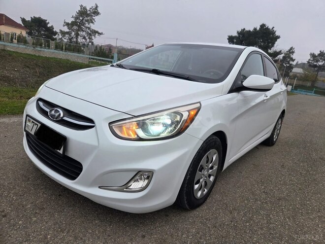 Hyundai Accent 2015, 170,590 km - 1.6 l - Quba