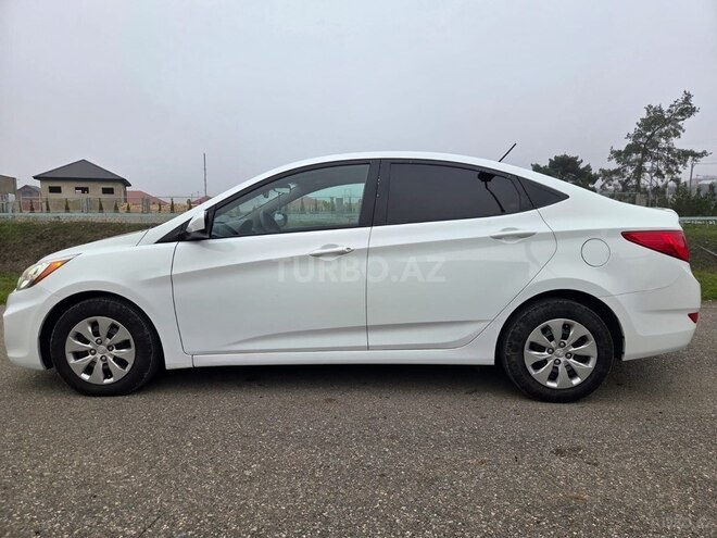 Hyundai Accent 2015, 170,590 km - 1.6 l - Quba