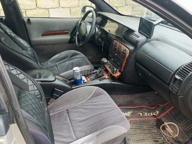 Opel Omega 1997, 300,000 km - 2.5 л - Lənkəran