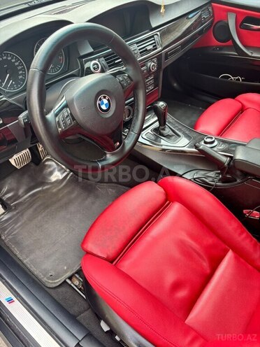 BMW 325 2006, 300,000 km - 2.5 л - Bakı