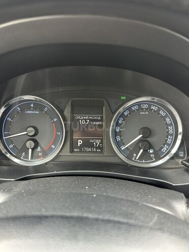 Toyota Corolla 2014, 178,000 km - 1.6 l - Bakı