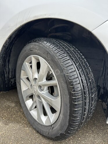 Toyota Corolla 2014, 178,000 km - 1.6 l - Bakı