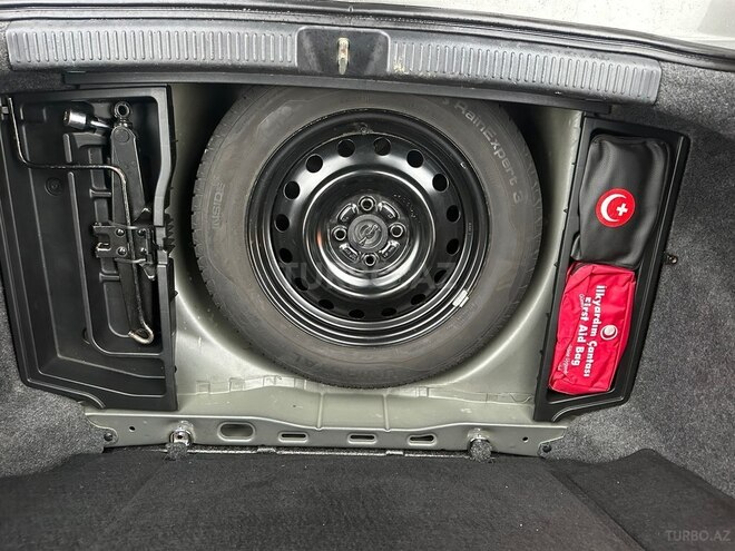 Toyota Corolla 2007, 214,000 km - 1.4 l - Lənkəran