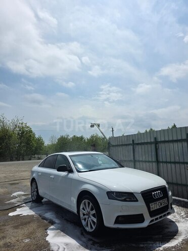 Audi A4 2008, 330,000 km - 1.8 l - Quba
