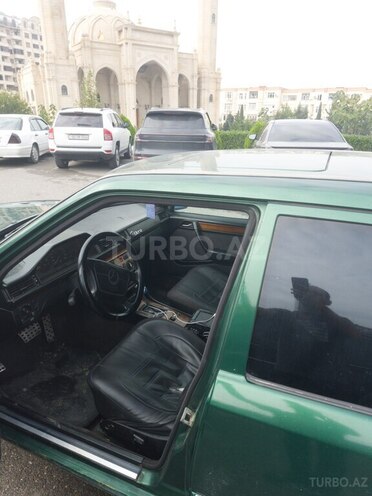 Mercedes E 200 1995, 523,165 km - 2.0 л - Bakı