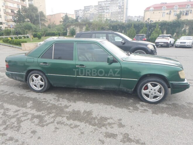 Mercedes E 200 1995, 523,165 km - 2.0 л - Bakı