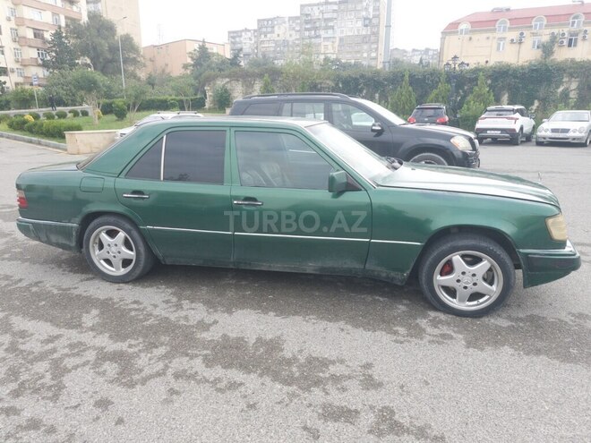 Mercedes E 200 1995, 523,165 km - 2.0 л - Bakı