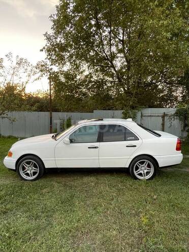 Mercedes C 180 1994, 521,369 km - 1.8 l - Qəbələ