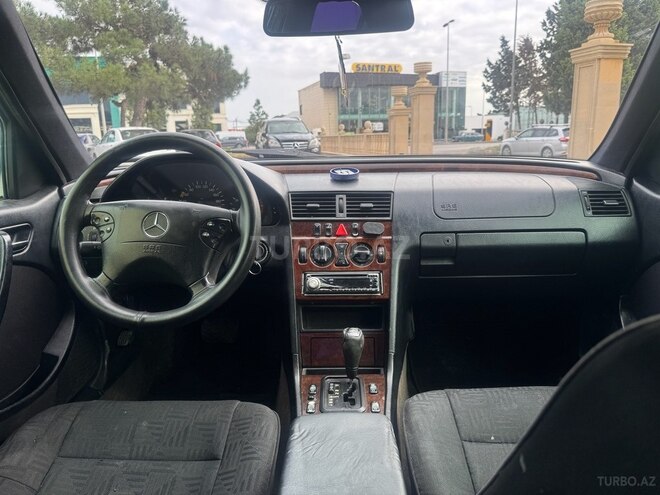 Mercedes C 220 1998, 225,123 km - 2.2 l - Bakı