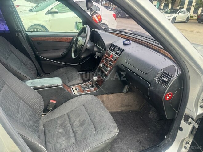 Mercedes C 220 1998, 225,123 km - 2.2 l - Bakı