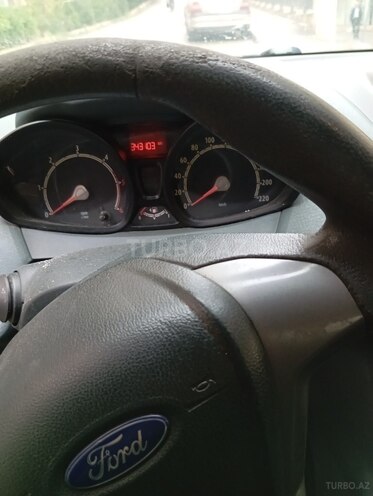 Ford Fiesta 2010, 343,000 km - 1.4 л - Bakı