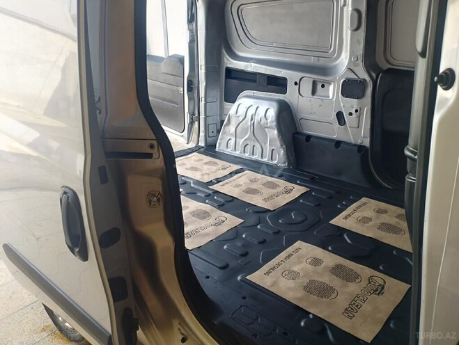 Fiat Doblo 2015, 168,300 km - 1.3 л - Bakı