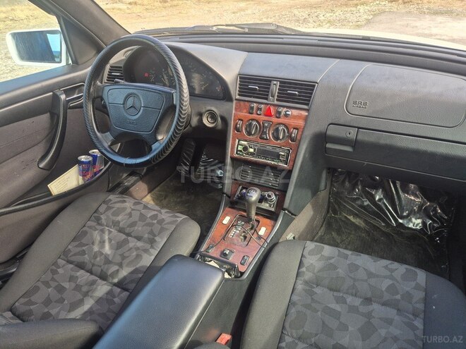 Mercedes C 220 2000, 350,000 km - 2.2 л - Bakı