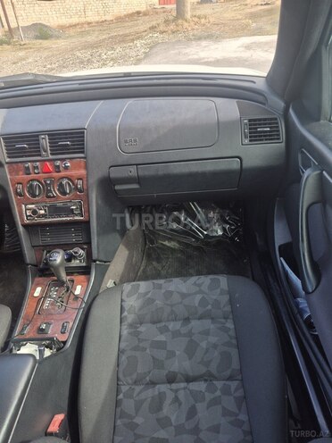 Mercedes C 220 2000, 350,000 km - 2.2 л - Bakı