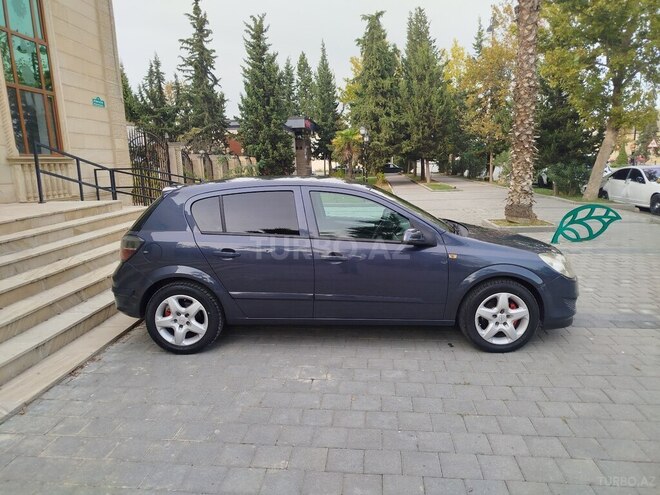 Opel Astra 2007, 321,000 km - 1.4 l - Yevlax