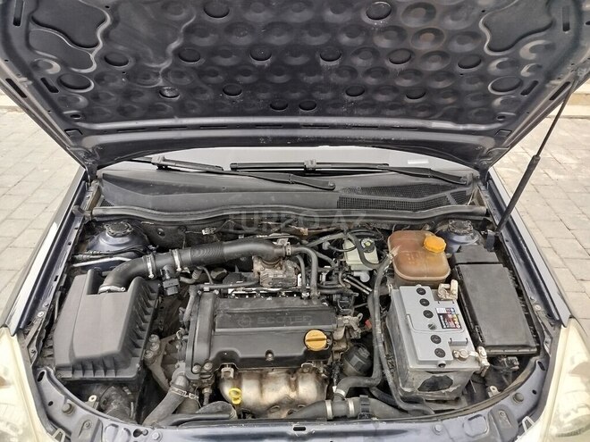 Opel Astra 2007, 321,000 km - 1.4 l - Yevlax