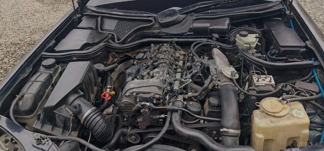Mercedes E 220 1998, 702,095 km - 2.2 l - Bərdə