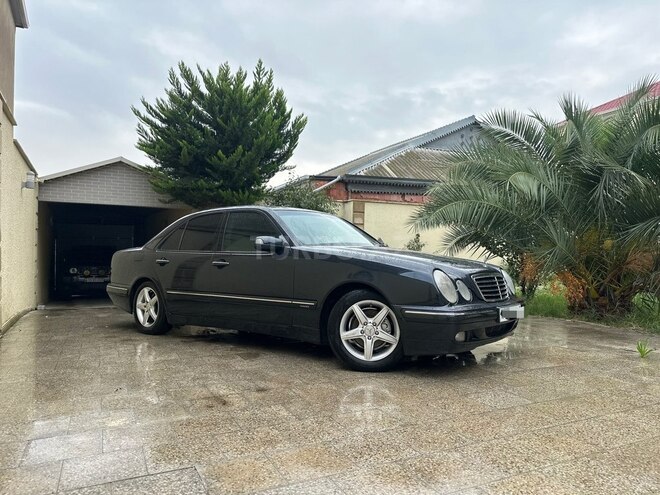 Mercedes E 220 2000, 357,000 km - 2.2 l - Bakı