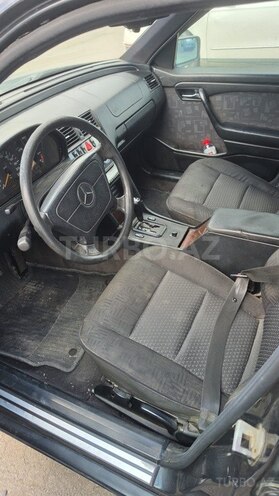 Mercedes C 220 1997, 400,000 km - 2.2 л - Xaçmaz