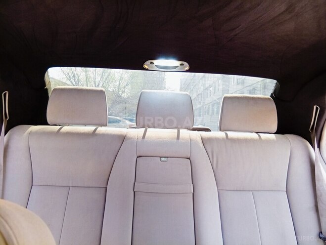 Mercedes E 220 1999, 257,000 km - 2.2 l - Bakı