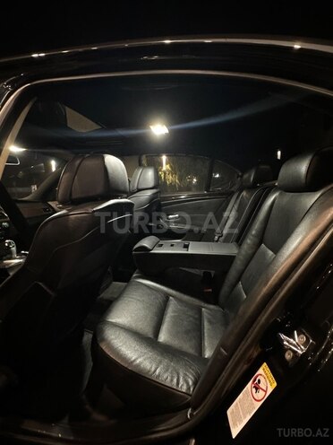 BMW 530 2009, 316,000 km - 3.0 л - Bakı