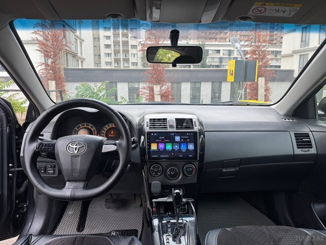 Toyota Corolla 2013, 272,000 km - 1.6 л - Bakı