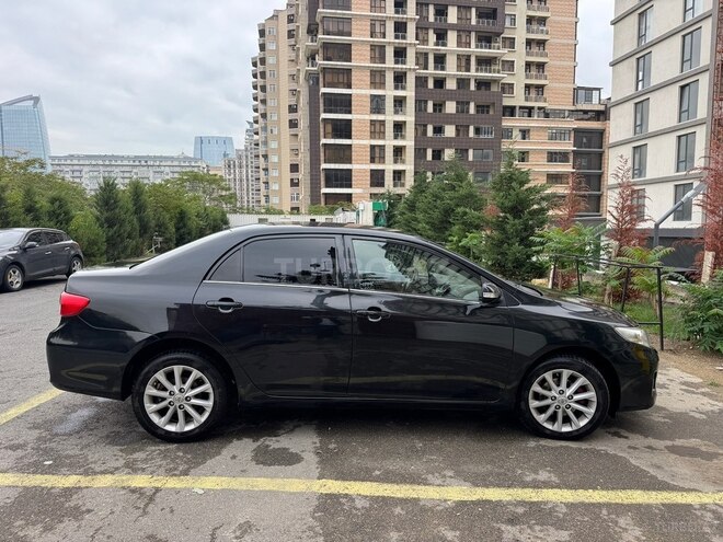 Toyota Corolla 2013, 272,000 km - 1.6 л - Bakı