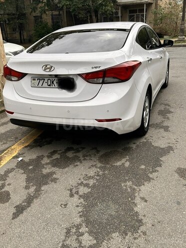 Hyundai Avante 2015, 228,517 km - 1.6 l - Bakı