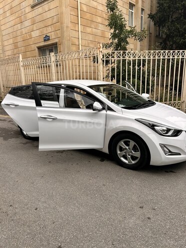 Hyundai Avante 2015, 228,517 km - 1.6 l - Bakı