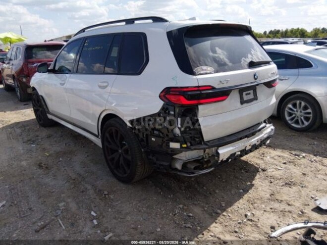 BMW X7 2024, 32,930 km - 3.0 l - Bakı