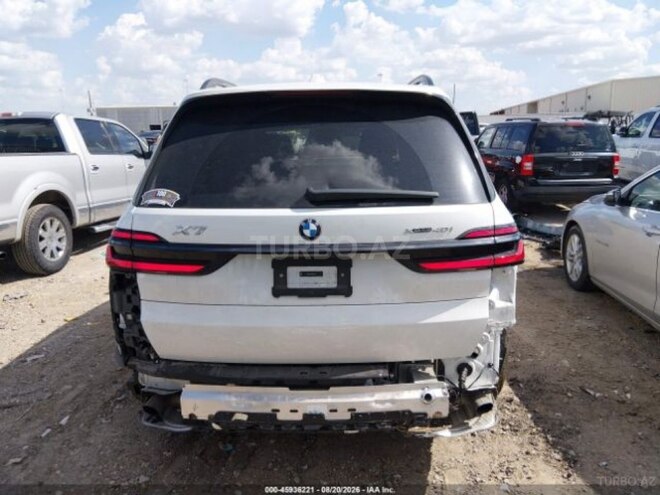BMW X7 2024, 32,930 km - 3.0 l - Bakı