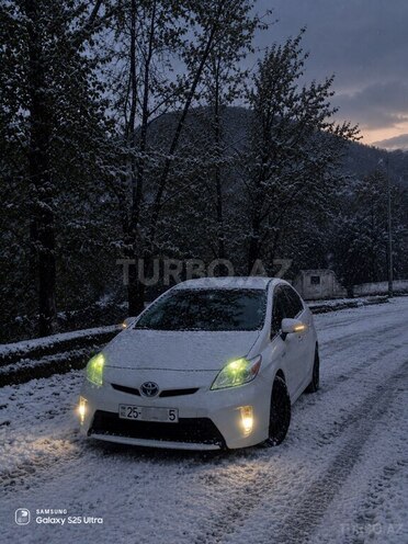 Toyota Prius 2013, 317,041 km - 1.8 л - Göygöl
