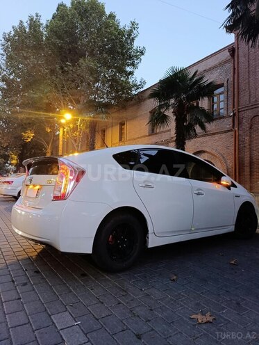 Toyota Prius 2013, 317,041 km - 1.8 л - Göygöl