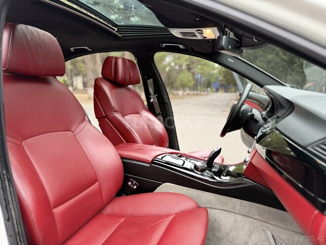 BMW 530 2011, 272,000 km - 3.0 l - Sumqayıt