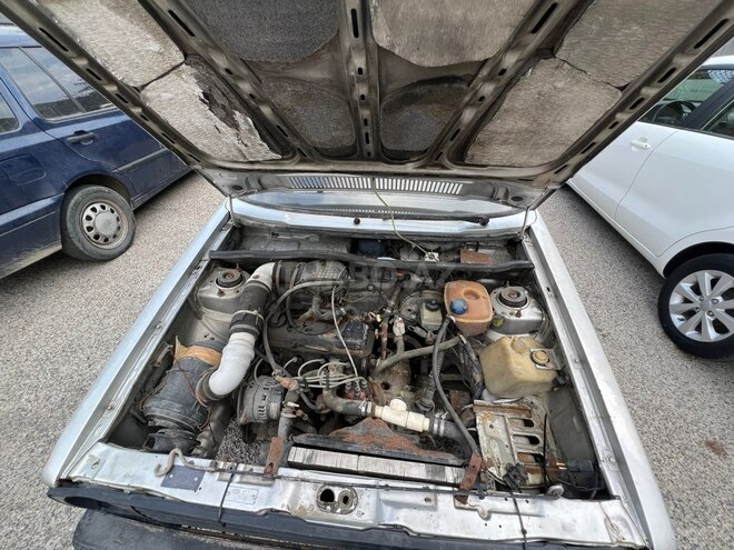 Volkswagen Golf 1989, 200,000 km - 1.8 l - Bakı