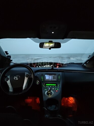 Toyota Prius 2013, 317,041 km - 1.8 л - Göygöl
