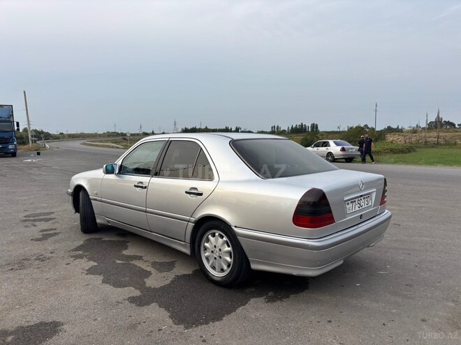 Mercedes C 240 1998, 369,170 km - 2.4 л - Ağcabədi